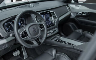 XC90 &middot; B5 235ch AWD &middot; R DESIGN &middot; 7 places &middot; TOIT PANO &middot; CarPlay &middot; 2020 occasion 33320 Eysines