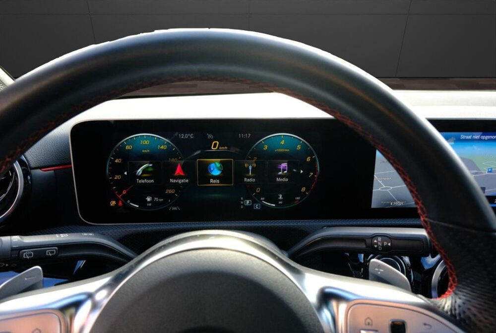 Classe A A200 AMG – 1.3 163ch – Toit panoramique – Si&egrave;ges chauffants 2019 occasion 33320 Eysines