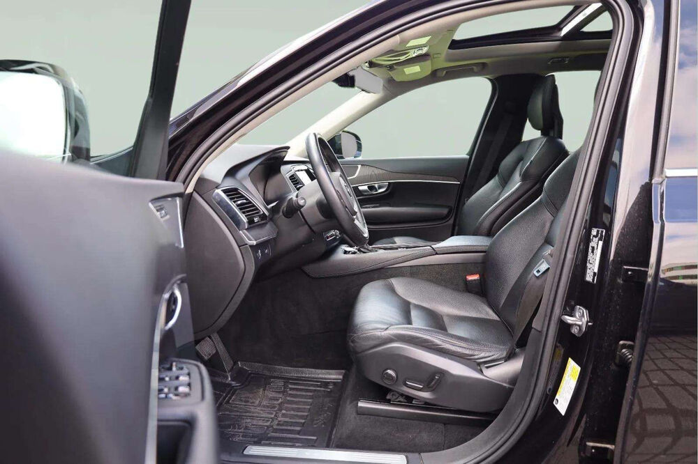 XC90 T6 AWD Momentum Pro * 310 ch * 7 Places * 360&deg; * Toit Panora 2020 occasion 33150 Cenon