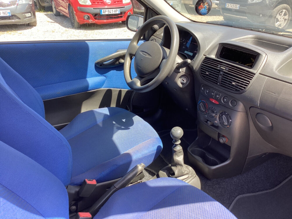 Punto PUNTO 1.2i 60 ch 2002 occasion 33700 M&eacute;rignac