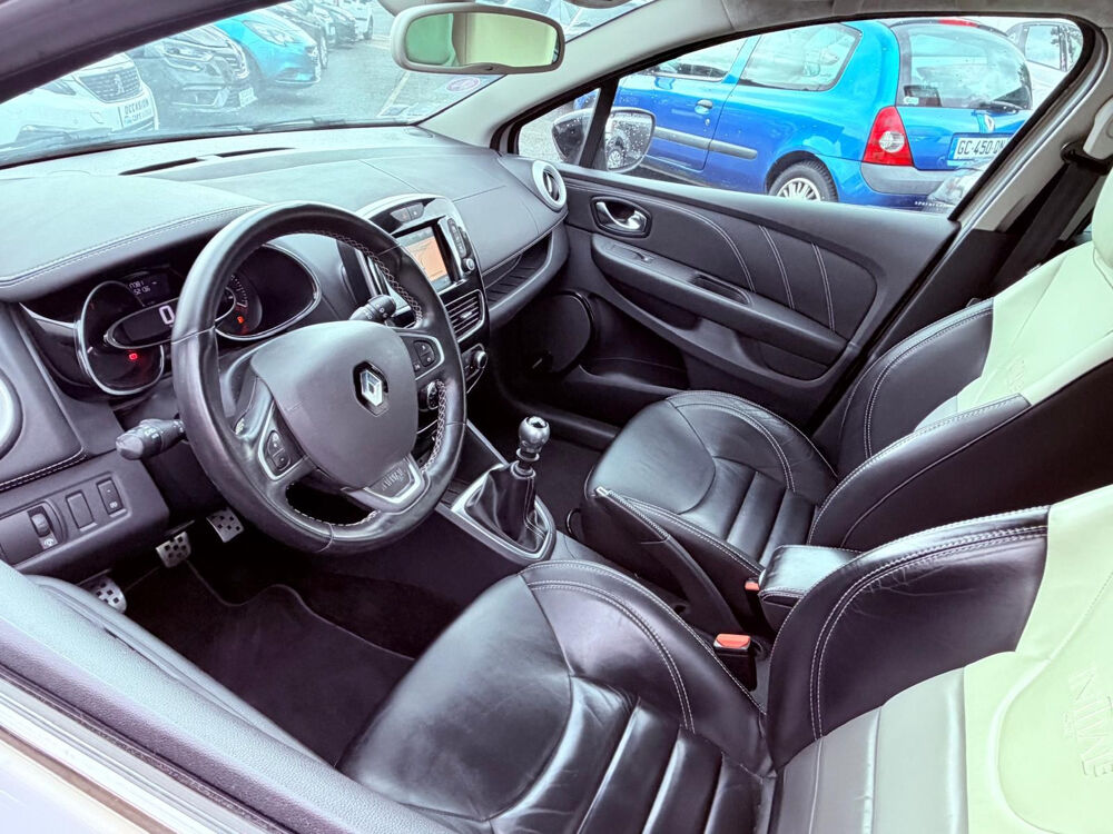 Clio IV Initiale Paris 2017 occasion 54270 Essey-l&egrave;s-Nancy