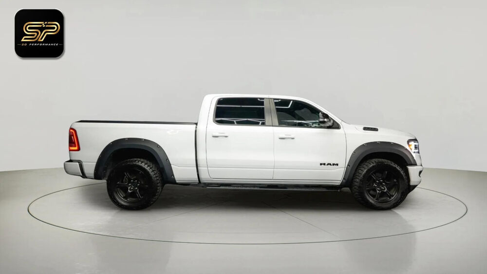 RAM 5.7 V8 HEMI 4x4 * Longbed 2 m * Pack Offroad Nuit * LED * AH 2021 occasion 33150 Cenon