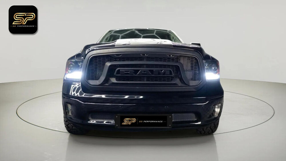 RAM 5.7 V8 HEMI 4x4 * Pack Offroad Nuit * LED * AHK * R20 2019 occasion 33150 Cenon
