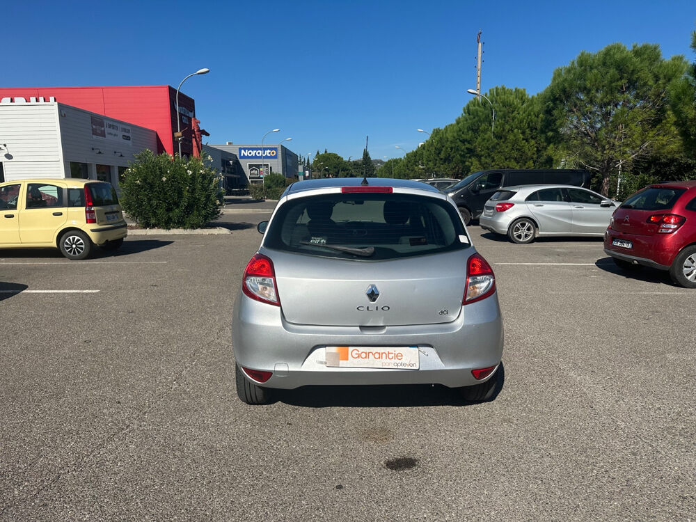 Clio III Expression Clim 2011 occasion 13300 Salon-de-Provence