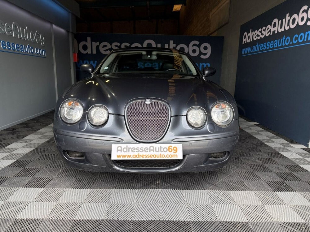 S-Type 4.2 V8 R supercharged 406cv 2007 occasion 69890 La Tour-de-Salvagny