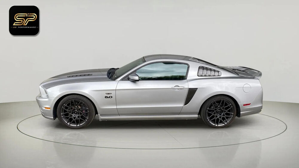 Mustang GT 5.0 * V8 * 426 ch * BVM * Cuir * Faible Kilom&eacute;trage 2013 occasion 33150 Cenon