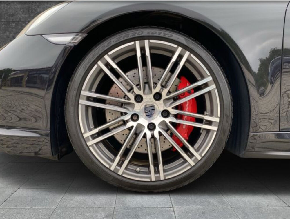 911 type 991 Turbo. 520 CH. Toit ouvrant.Bose 2013 occasion 33320 Eysines