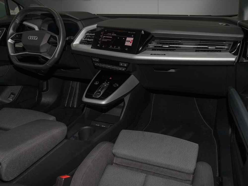 Q4 e-tron Sportback 35 S line 170 ch • Cam&eacute;ra • Apple CarPlay • 2021 occasion 33320 Eysines
