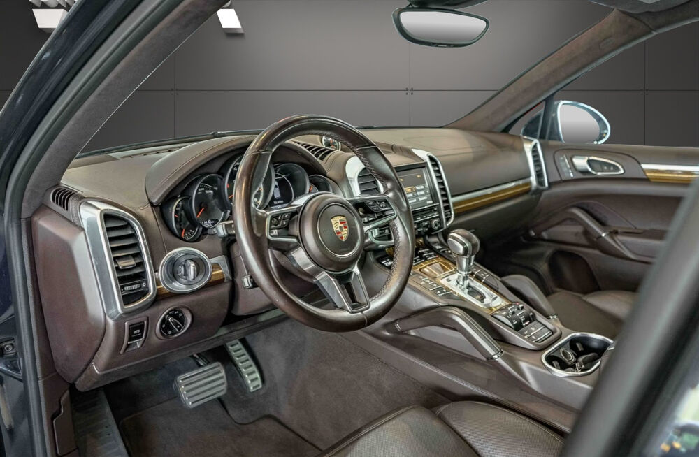 Cayenne 4.8 520ch Turbo - Toit ouvrant - Sono Bose - Cam&eacute;ra de recu 2015 occasion 33320 Eysines