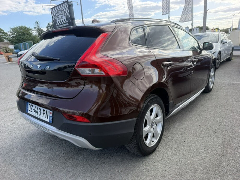 V40 D2 ,Momentum Geartronic, gps, telephone, camera de recul etc 2016 occasion 24750 Tr&eacute;lissac