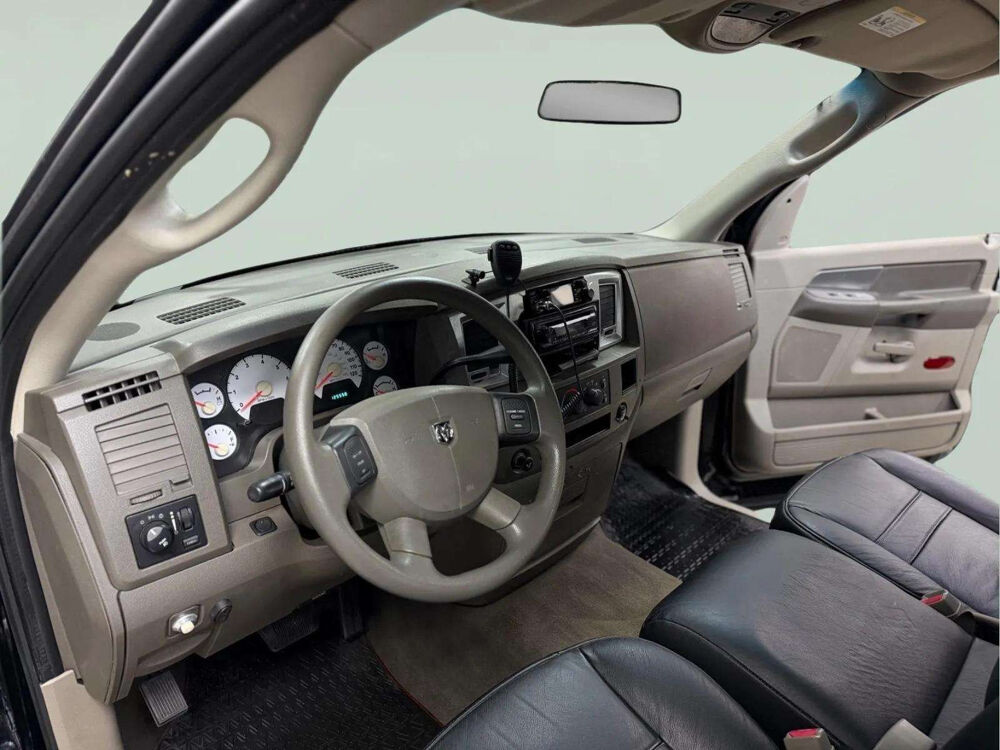 RAM DODGE 1500 LAIE * V8 4.7 238 CH * BVA * 6 PLACES * TO 2010 occasion 33150 Cenon