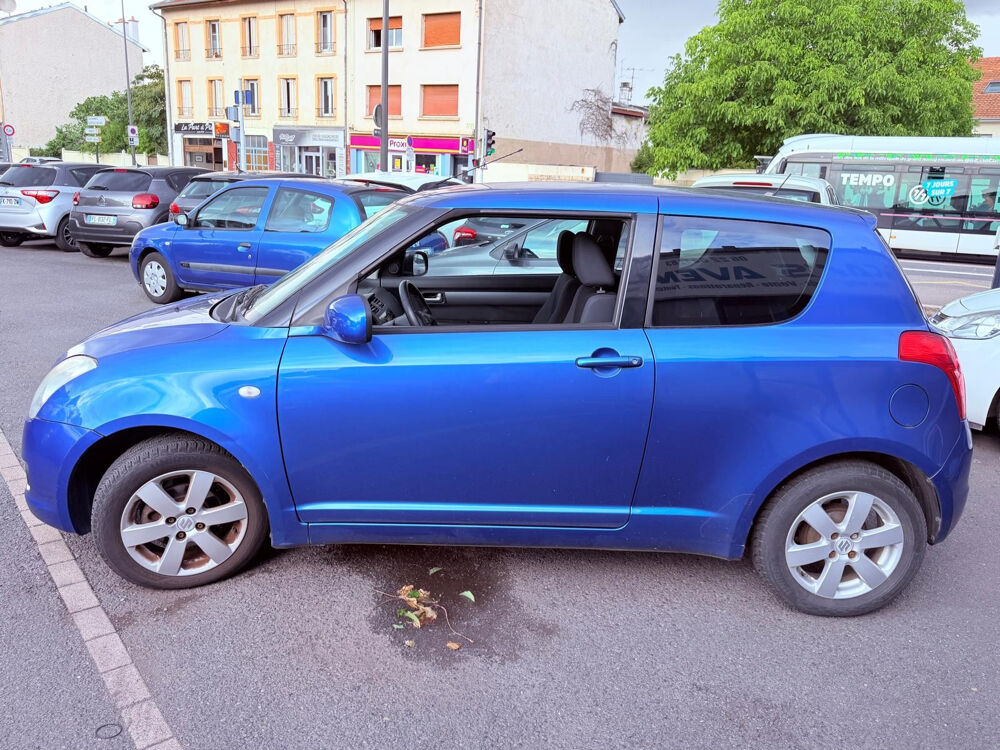 Swift GLX 3 portes 2010 occasion 54270 Essey-l&egrave;s-Nancy