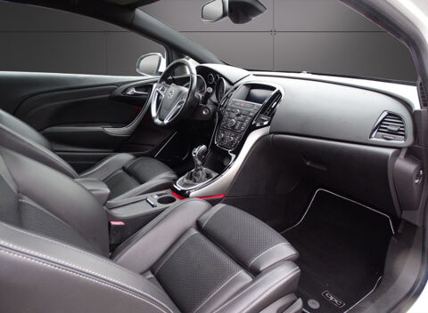 Astra OPC 2.0T 280CH SIEGES SPORT CHAUFFANTS &amp; VOLANT CHAUFFAN 2013 occasion 33320 Eysines