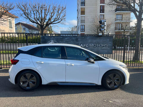 Born V 204 Ch 2022 occasion 94100 Saint-Maur-des-Foss&eacute;s