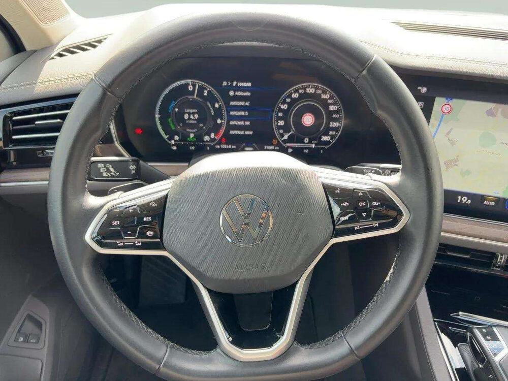 Touareg ATMOSPHERE V6 EHYBRID 381 CH * PANO * CUIR SAVONA * CAM&Eacute;RA * 2021 occasion 33150 Cenon