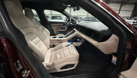 Taycan LONG RANGE TOIT PANO 381CV SUIVI PORSCHE 2021 occasion 33320 Eysines