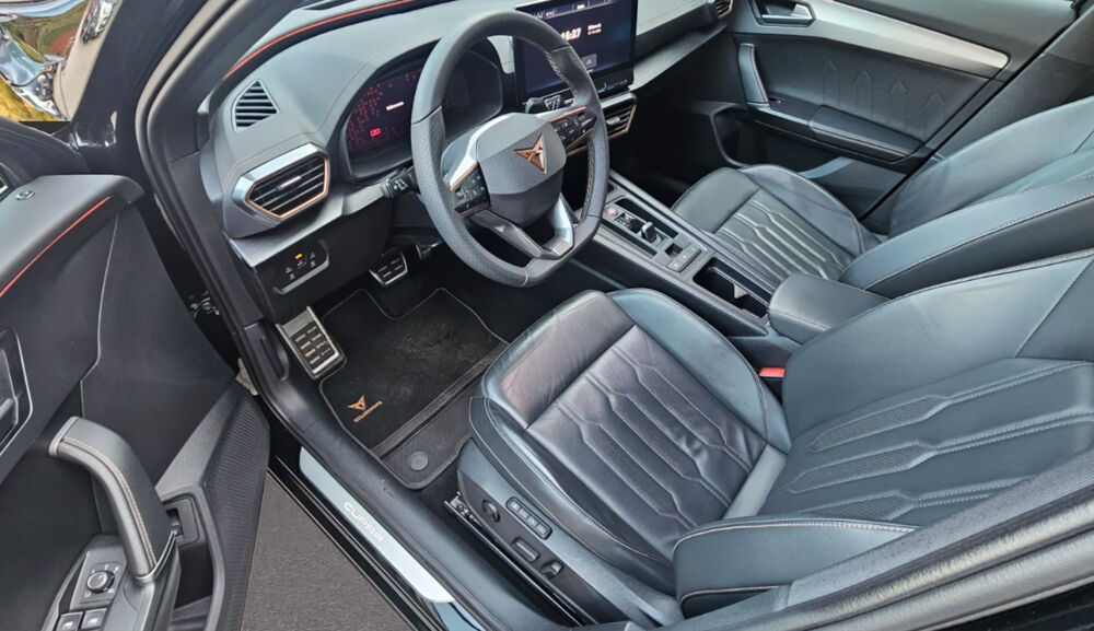 Formentor VZ 1.4 e-HYBRID 245 ch – DSG6 – Noir Midnight – Cuir – GPS – 2022 occasion 33320 Eysines