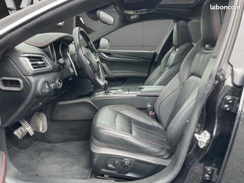 Ghibli SQ4 3.0 V6 430CH GRANSPORT TOIT PANO - Disponible au showroo 2017 occasion 33320 Eysines