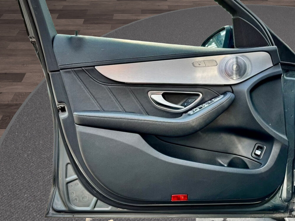 Classe C Break &middot; V8 Biturbo 4.0 476 ch &middot; Automatique &middot; Pack Assistanc 2016 occasion 33320 Eysines