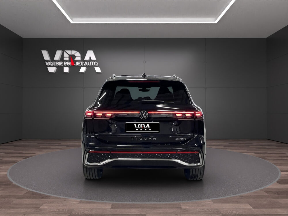 Tiguan R-Line eHybrid 272 ch DSG • Si&egrave;ges massants • Toit panoramiq 2024 occasion 33320 Eysines