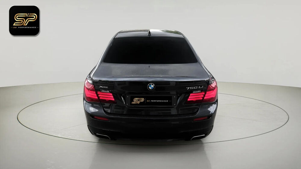 S&eacute;rie 7 xDrive M Pack * V8 450 ch * Toit ouvrant*Suspensions Pneumat 2015 occasion 33150 Cenon