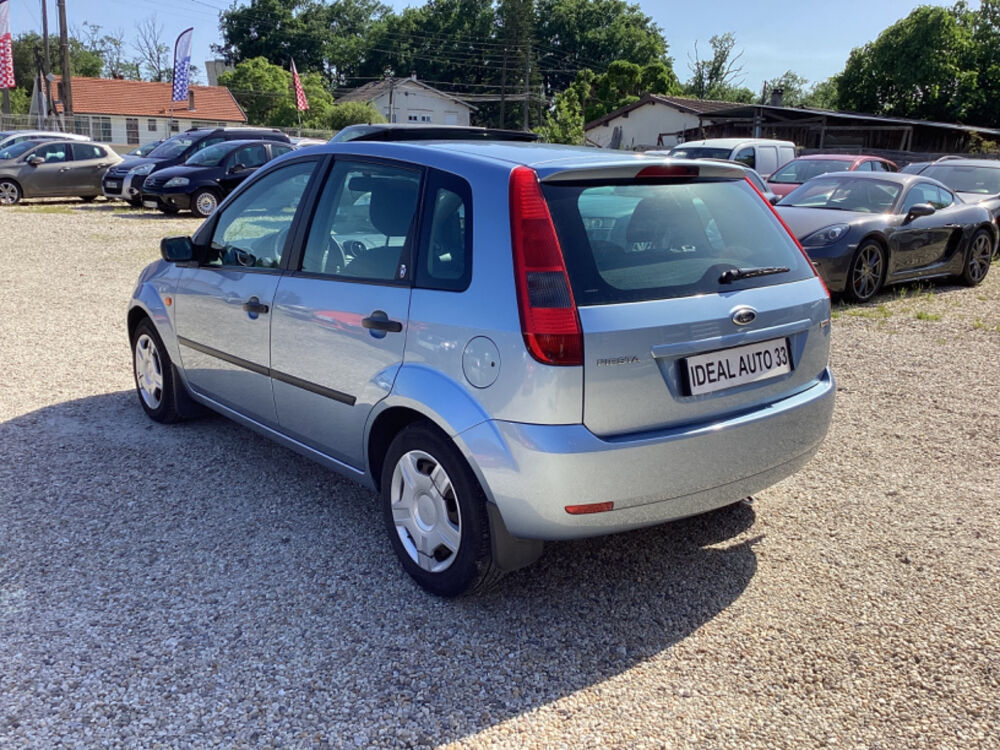 Fiesta Ghia 1.4 TDCI 70 CH BOITE AUTO 2005 occasion 33700 M&eacute;rignac