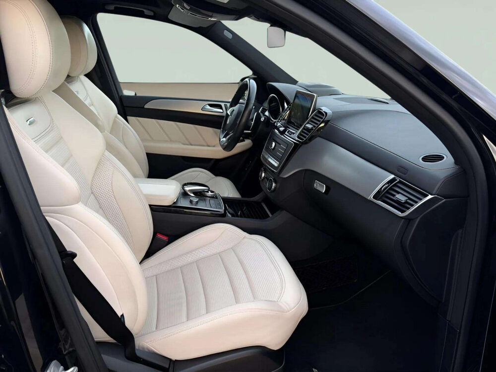 Classe GLE Mercedes-Benz GLE 63 AMG 4Matic 557 ch * Toit Panoramique * 2015 occasion 33150 Cenon