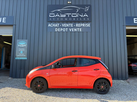 Aygo II (KGB/PAB) 5 Portes 1.0 VVTi 69 cv 2014 occasion 33210 Langon