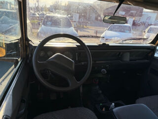 Defender TD5 110 Station Wagon 9PLACES, ... 2000 occasion 24750 Tr&eacute;lissac