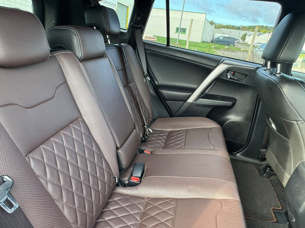 RAV 4 197 Hybride Exclusive 2WD CVT 2016 occasion 60290 Neuilly-sous-Clermont