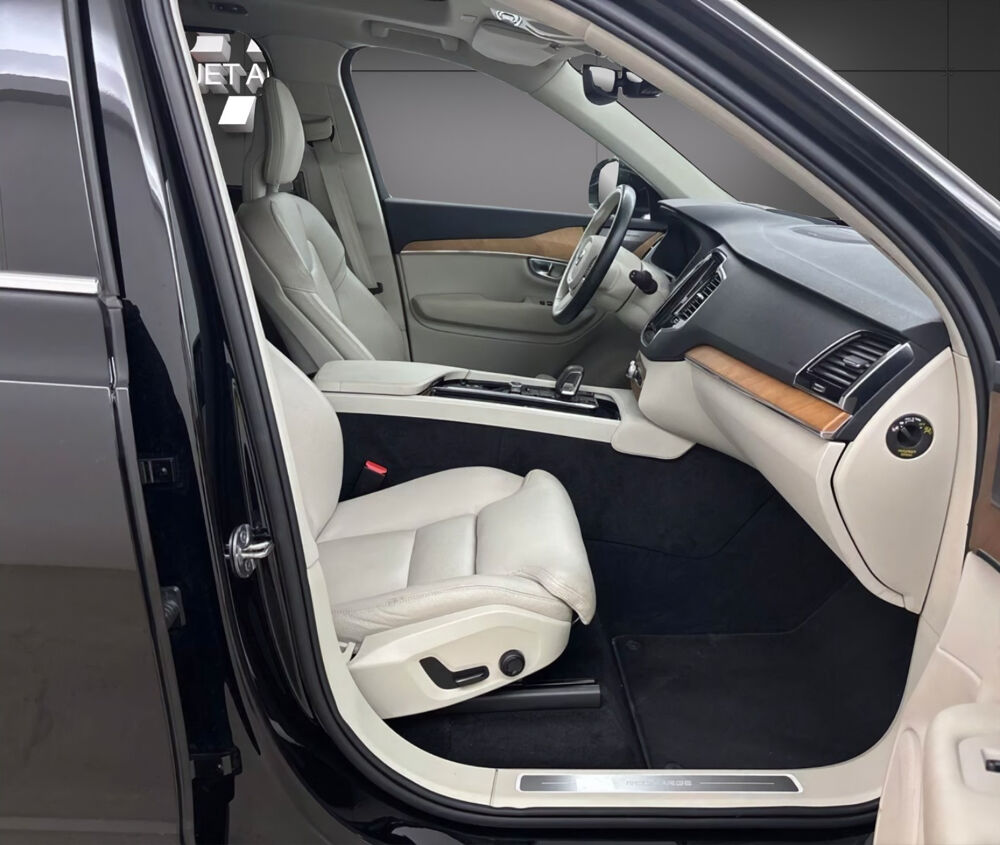 XC90 T8 AWD 392 ch – Toit ouvrant panoramique – Cam&eacute;ra 360&deg; – Hea 2021 occasion 33320 Eysines