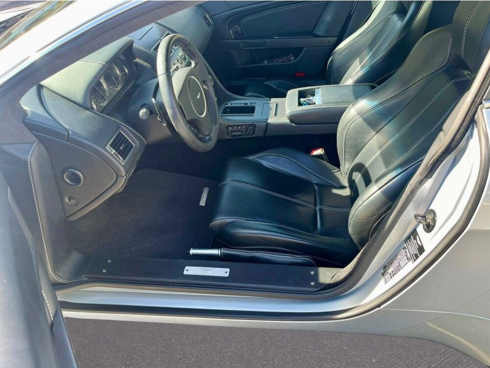 Vantage V8 4.7 &middot; 426ch &middot; Bo&icirc;te auto &middot; Cuir noir &middot; Pack sport 2010 occasion 33320 Eysines