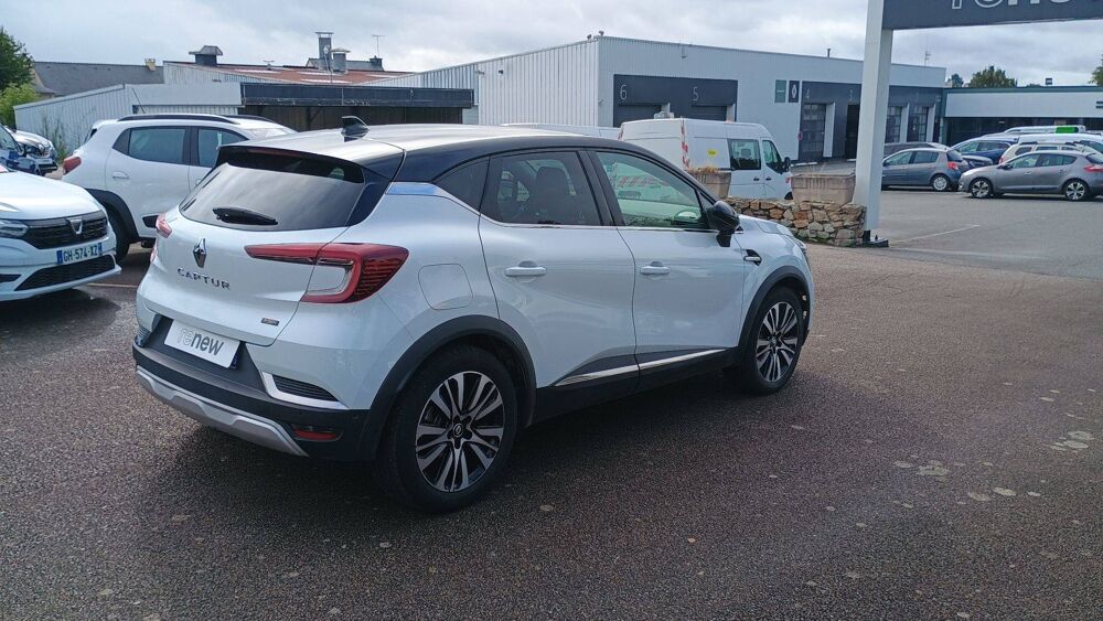 Captur E-Tech hybride 145 2022 occasion 56800 Plo&euml;rmel