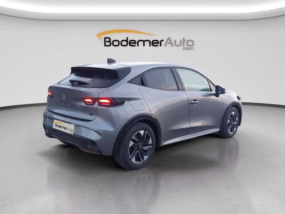 Clio E-Tech full hybrid 160 ch 2026 occasion 29900 Concarneau