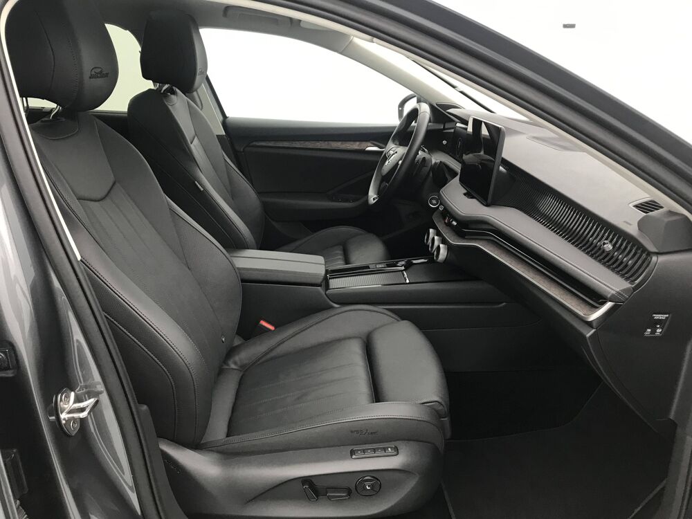 Superb Combi 2.0 TDI 150 ch SCR DSG7 2024 occasion 25000 Besan&ccedil;on