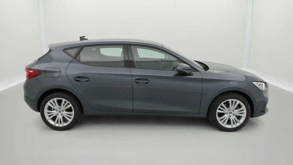Leon 1.5 eTSI Hybrid 115 DSG7 2025 occasion 25000 Besan&ccedil;on