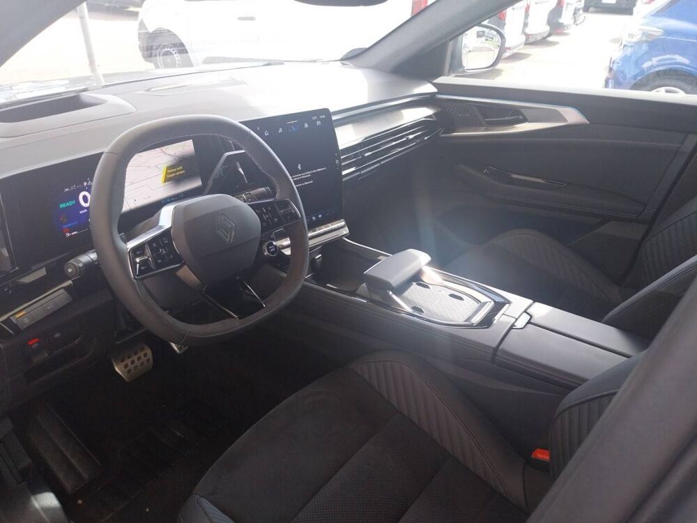 Rafale E-Tech full hybrid 200 ch 2025 occasion 14200 H&eacute;rouville-Saint-Clair