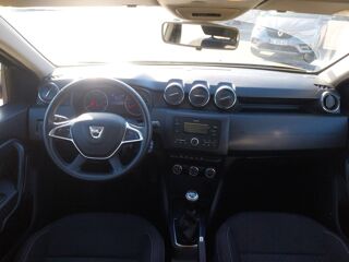 Duster Blue dCi 115 4x2 2018 occasion 29900 Concarneau