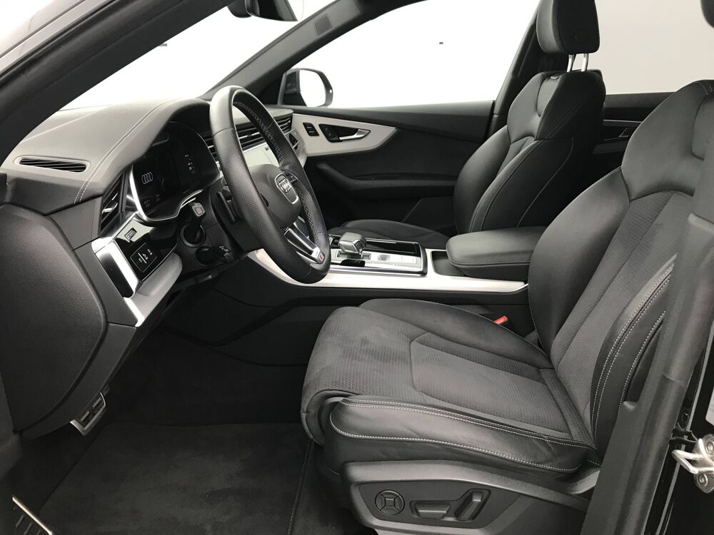Q8 60 TFSI e 462 Tiptronic 8 Quattro 2023 occasion 25000 Besan&ccedil;on