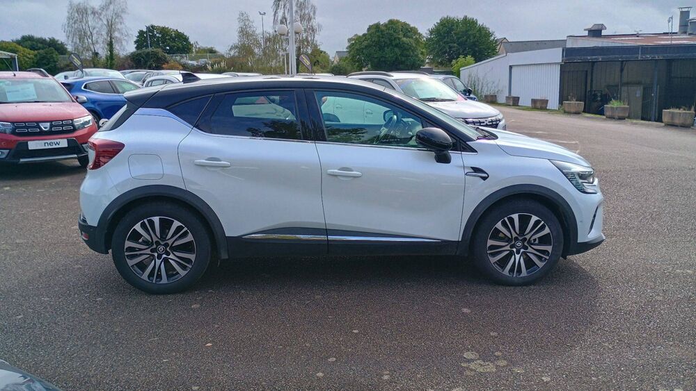 Captur E-Tech hybride 145 2022 occasion 56800 Plo&euml;rmel
