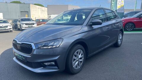 Annonce voiture Skoda Fabia 15990 €