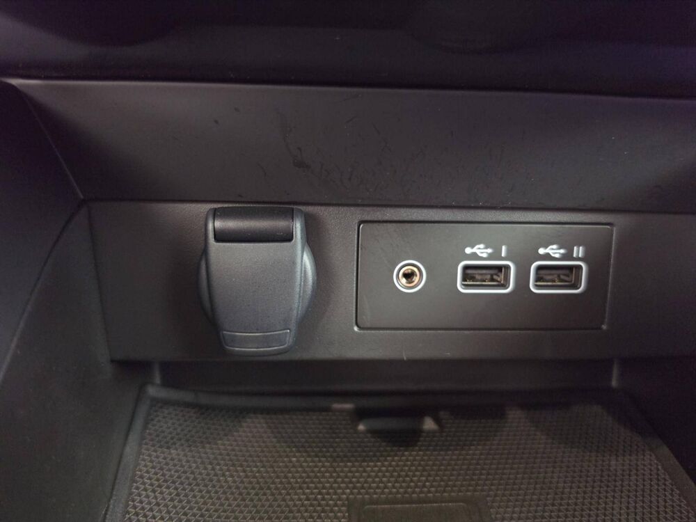 Clio E-Tech full hybrid 145 ch GSR2 2025 occasion 56800 Plo&euml;rmel
