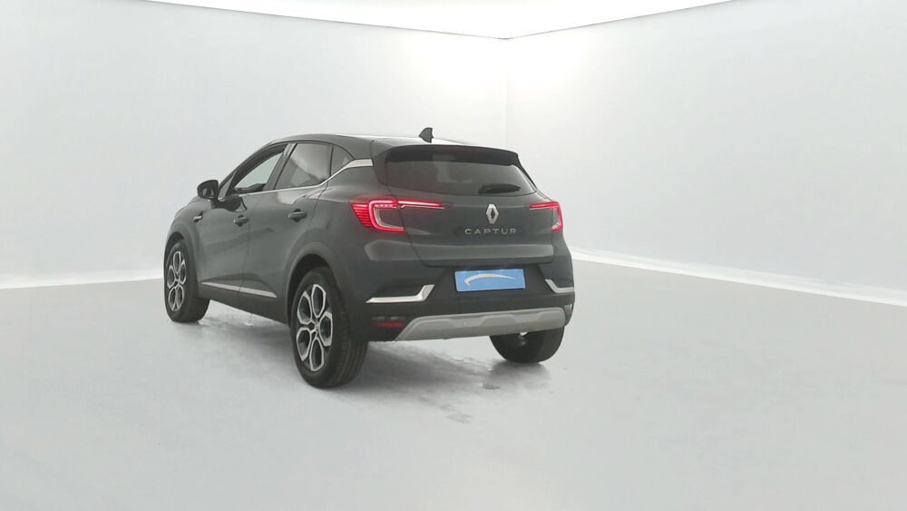 Captur mild hybrid 160 EDC 2023 occasion 56850 Caudan