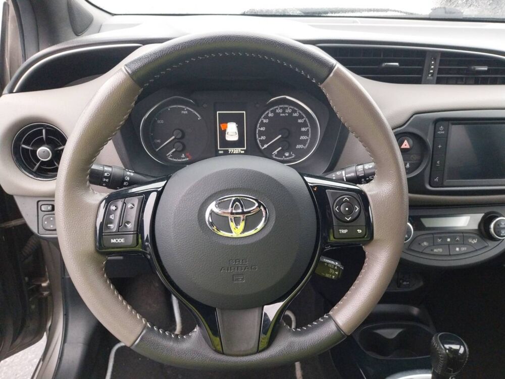 Yaris Hybride Pro 100h 2019 occasion 29150 Ch&acirc;teaulin