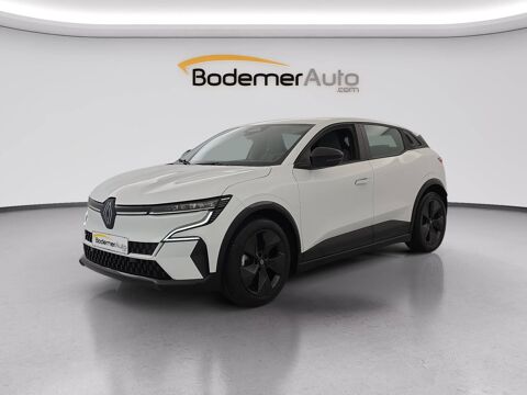 Renault M&eacute;gane Megane E-Tech 130 ch autonomie confort GSR2 2024 occasion Concarneau 29900