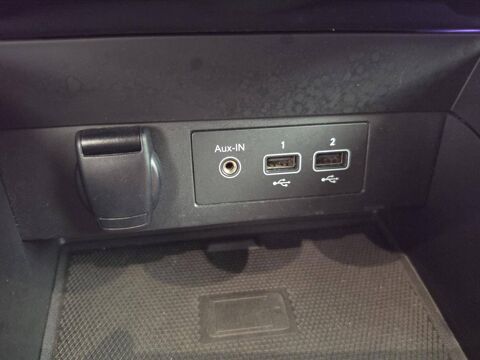 Clio E-Tech 140 - 21 2021 occasion 29900 Concarneau