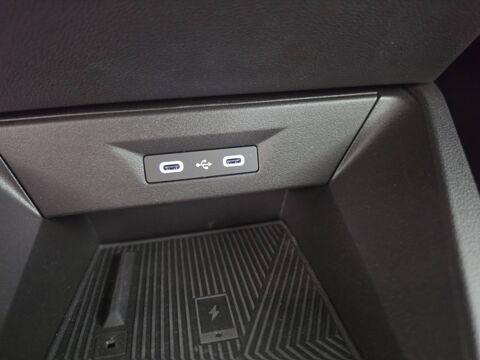 Clio E-Tech full hybrid 160 ch 2026 occasion 56000 Vannes