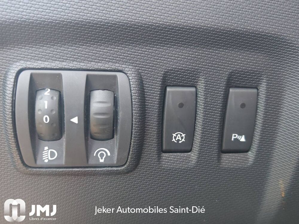 Captur TCe 90 Energy E6 2017 occasion 88100 Sainte-Marguerite