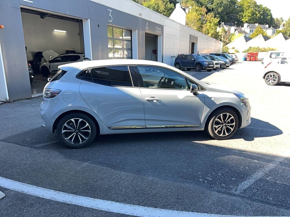Clio E-Tech full hybrid 145 ch GSR2 2024 occasion 29150 Ch&acirc;teaulin