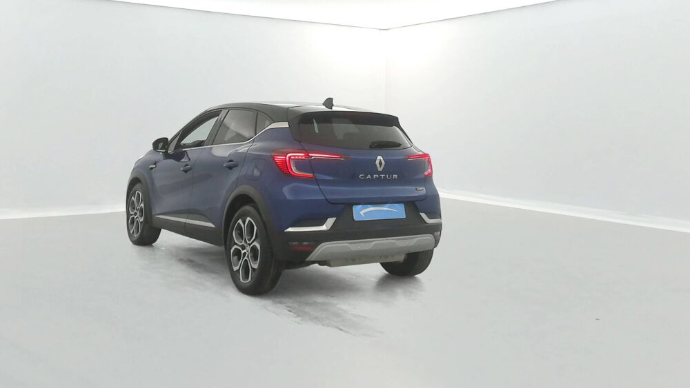 Captur E-Tech hybride rechargeable 160 2023 occasion 56850 Caudan